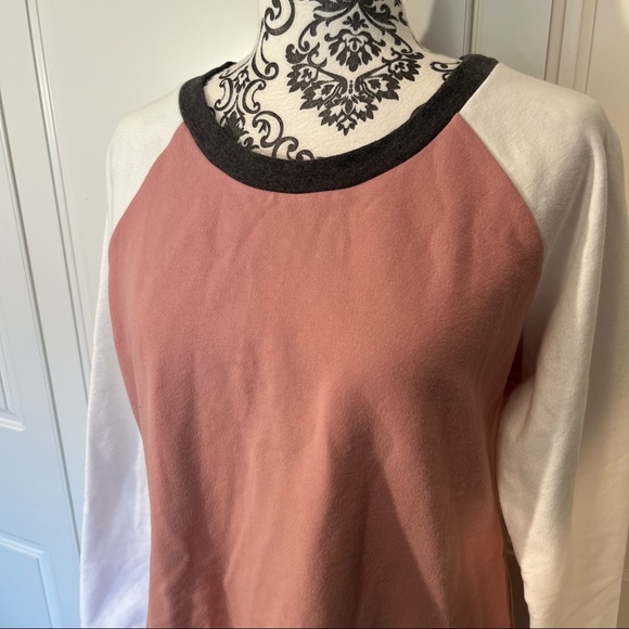 Daisy Mae Super Soft Cozy Baseball Style Pullover Sweater NWT Women's size XL - Picture 2 of 9